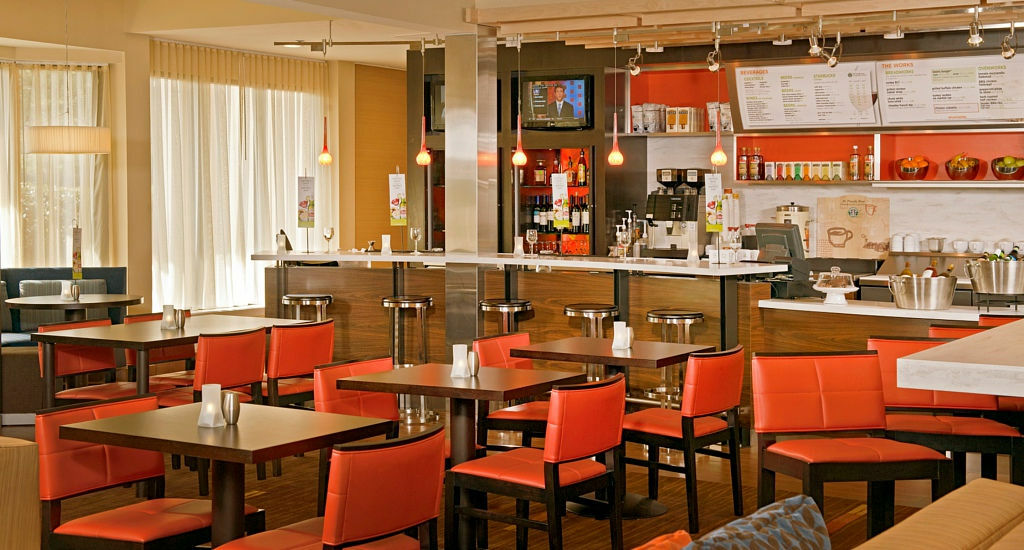 Courtyard By Marriott Greensboro Exterior photo